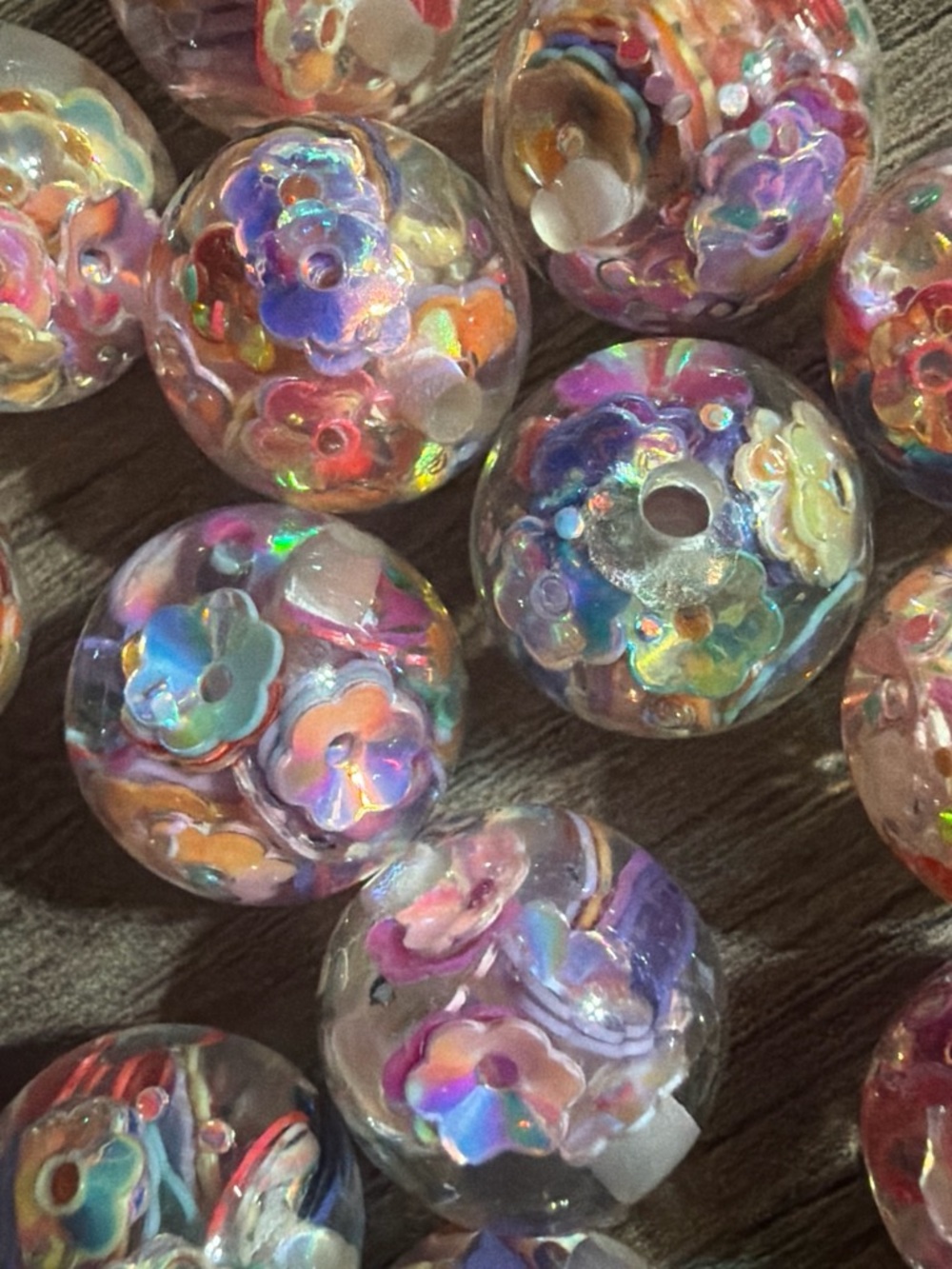 20 pc 16 mm Iridescent Floral confetti  Beads - Set of Decorative Round Beads